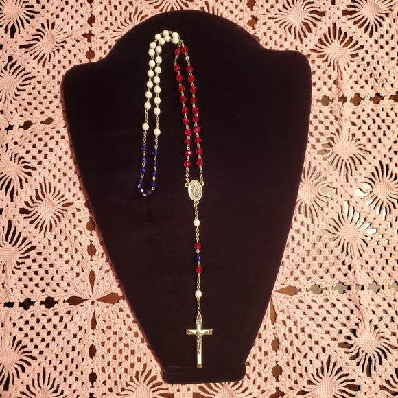 Rosary Italian God Bless America Red/white/blue Beads - NEW - Picture 1 of 5